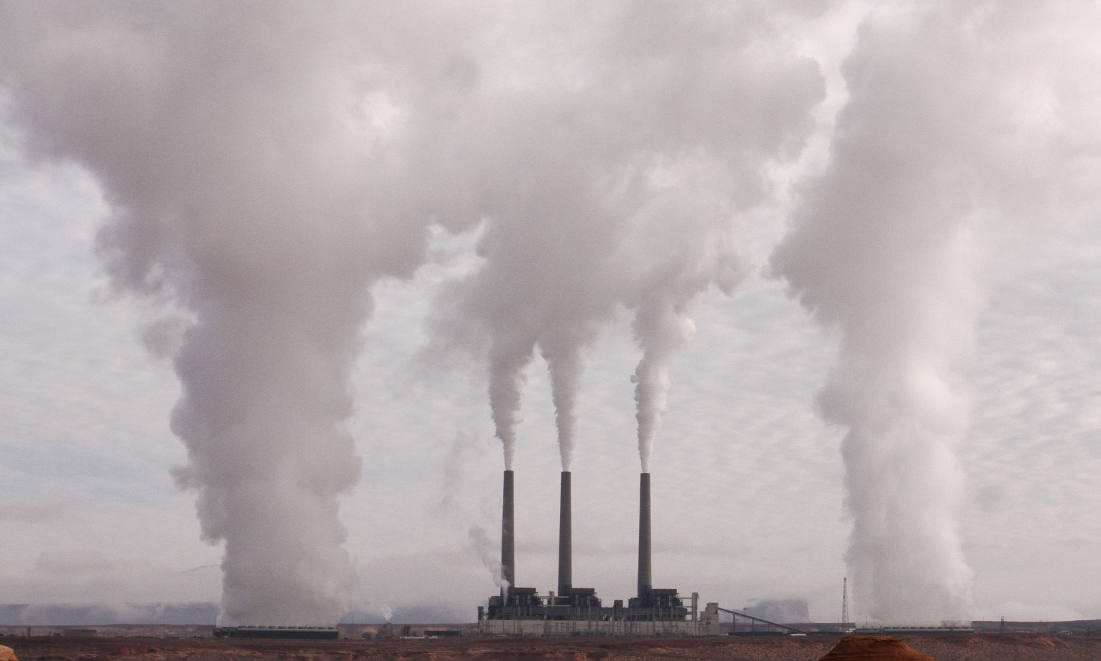 L'air que nous respirons au Québec : Analyse de l'Inventaire des émissions atmosphériques et leurs impacts